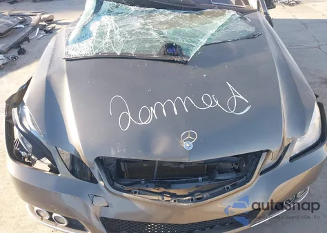 2011 Mercedes-Benz E 350 4Matic z USA, uszkodzony, nr VIN WDDHH8HB0BA218507